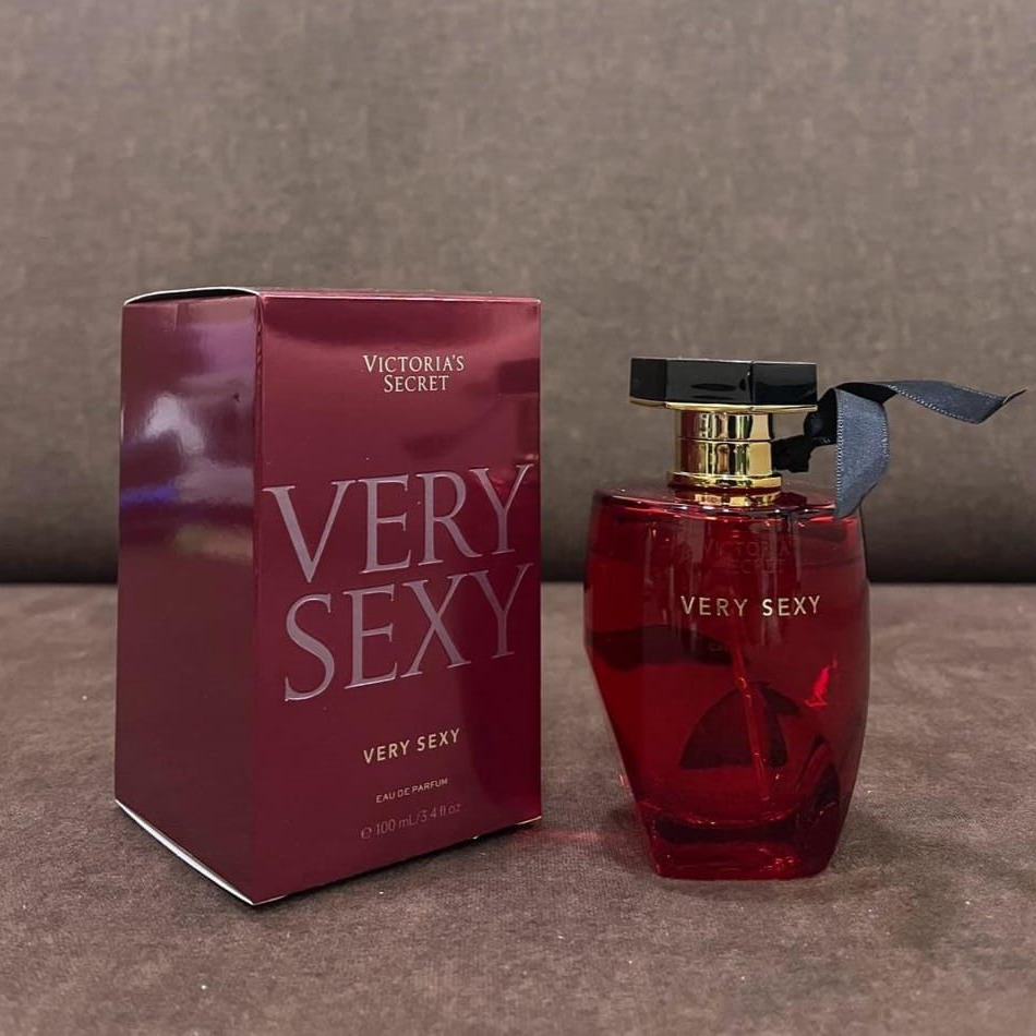 Victoria's Secret Very Sexy perfume