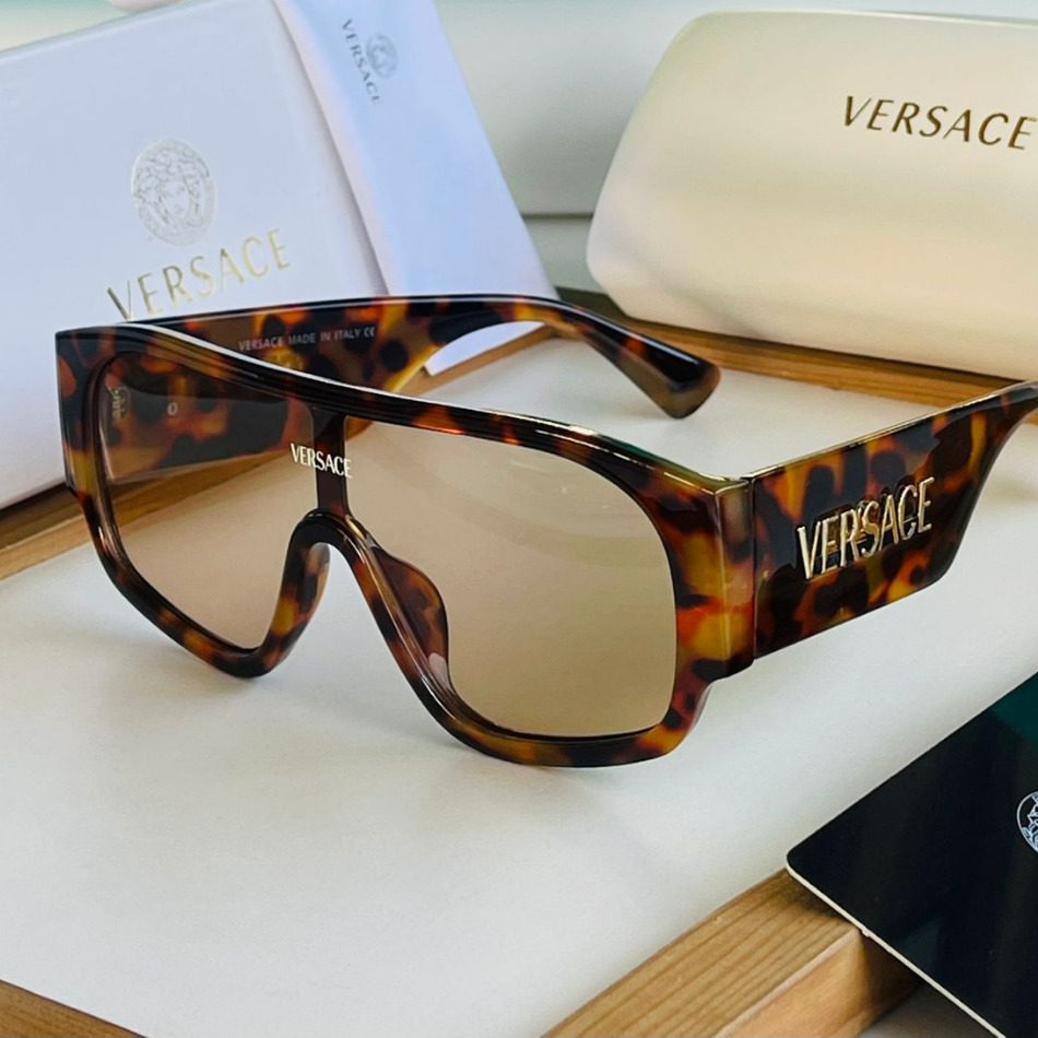 "Versace Glare